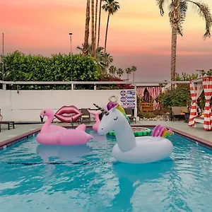 3* Hotel Float - Adults Only
